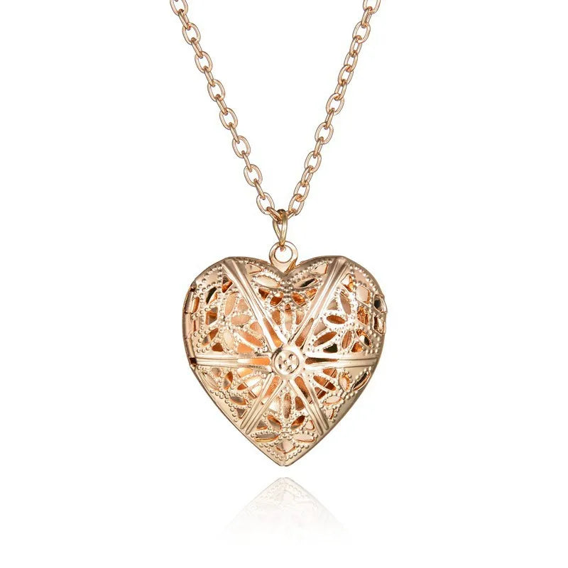 Sweet Peach Heart Love Chain