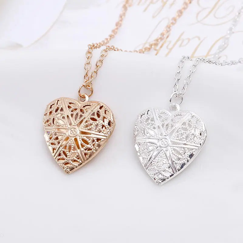 Sweet Peach Heart Love Chain