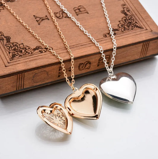 Sweet Peach Heart Love Chain