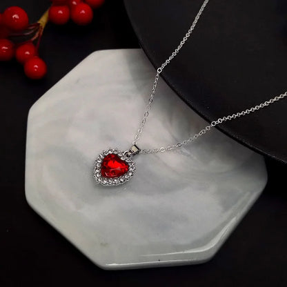 Exquisite Ol Rhinestone Crystal Heart