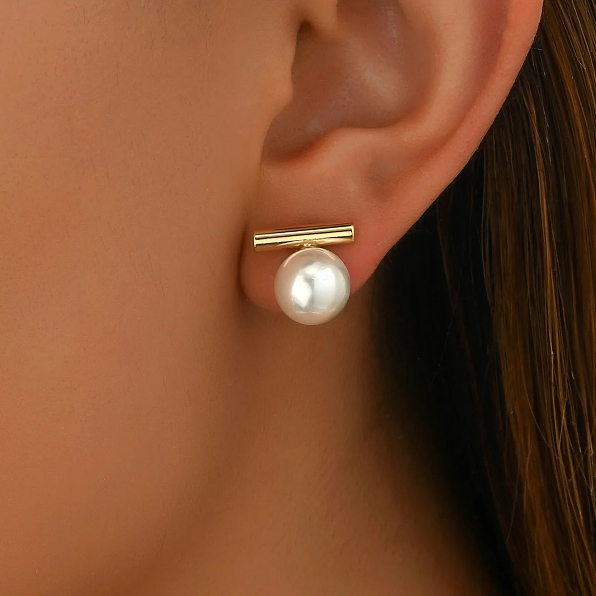 Simple Imitation Pearl Stud Earrings