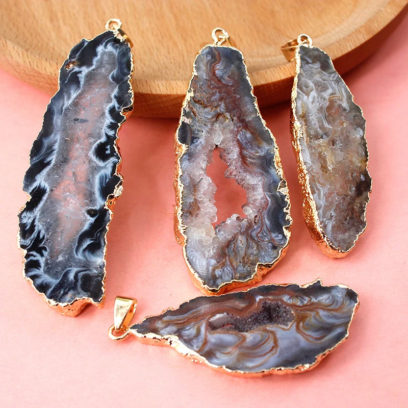 Irregualr Natural Agate Quartz Geode